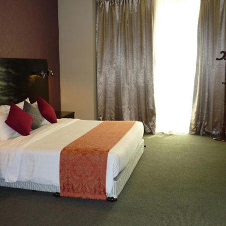 Tower Regency Hotel & Apartments Іпох Номер фото