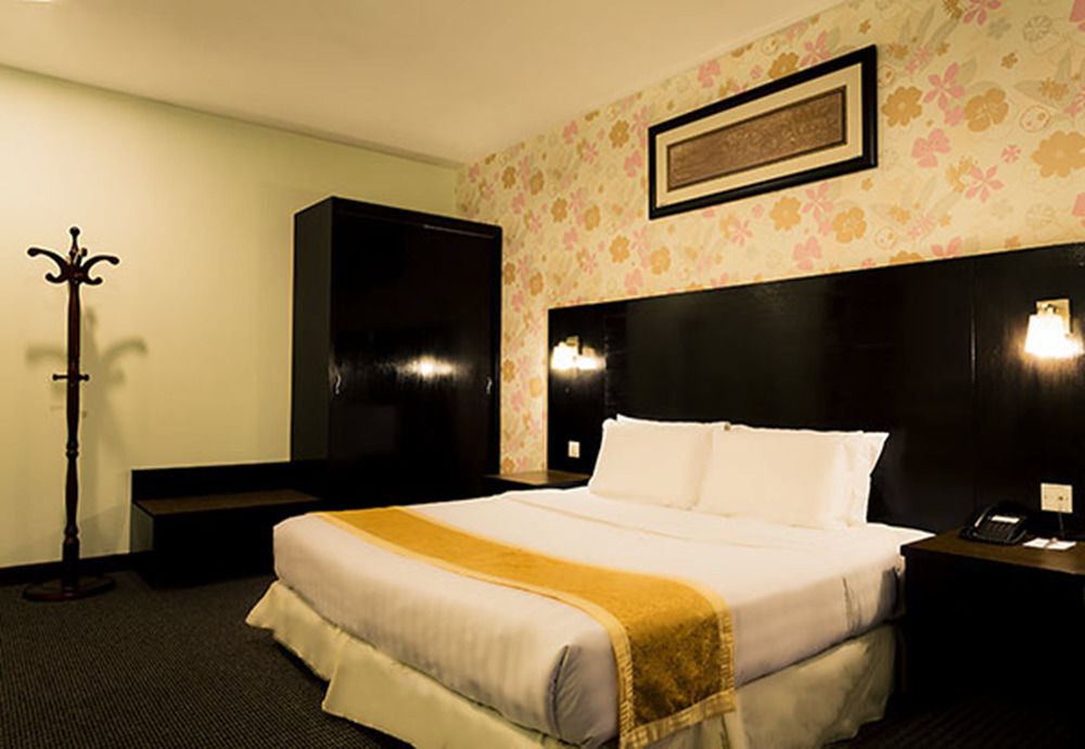 Tower Regency Hotel & Apartments Іпох Екстер'єр фото