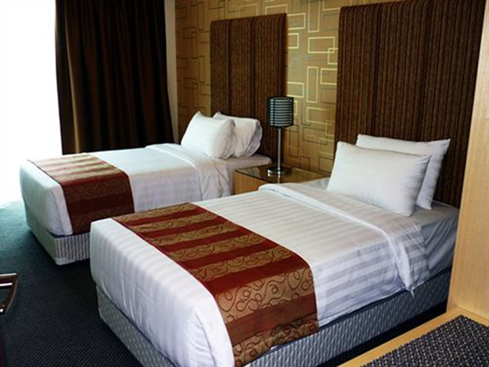 Tower Regency Hotel & Apartments Іпох Екстер'єр фото