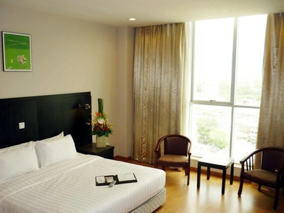 Tower Regency Hotel & Apartments Іпох Екстер'єр фото