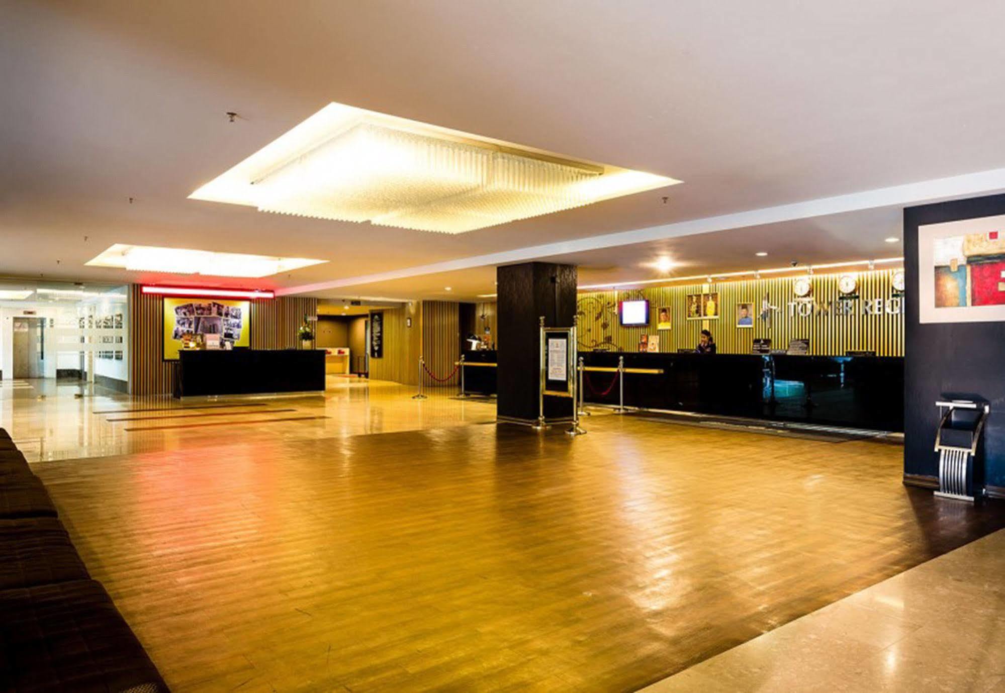 Tower Regency Hotel & Apartments Іпох Екстер'єр фото
